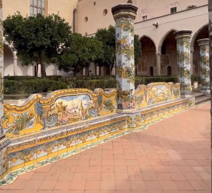 Casa Albertino-In The Heart Of Naples Exterior photo