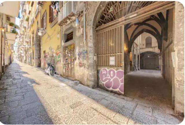 Casa Albertino-In The Heart Of Naples Exterior photo